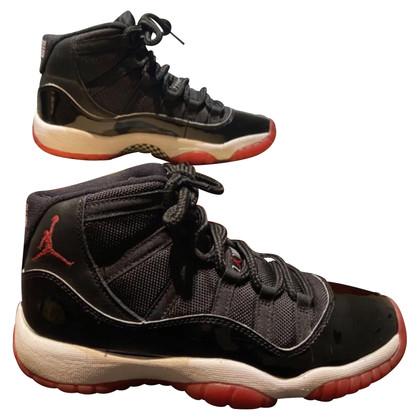 Jordan Sneakers aus Lackleder