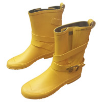 Burberry Boots in Yellow
