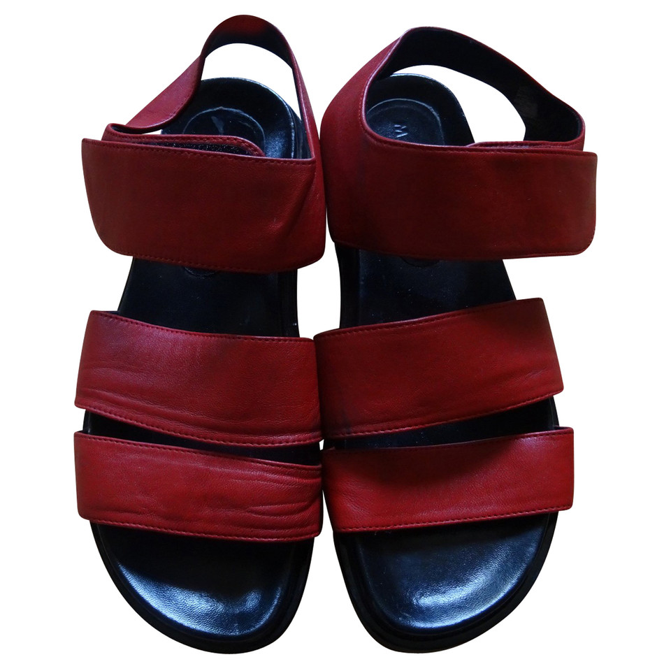 Marni Sandalen aus Leder in Rot