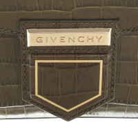 Givenchy "Nobile Mini" in Oliv