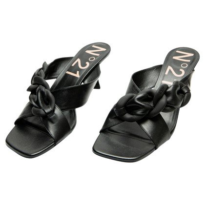 N°21 Sandals Leather in Black