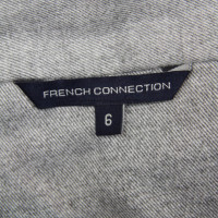 French Connection Top in grigio