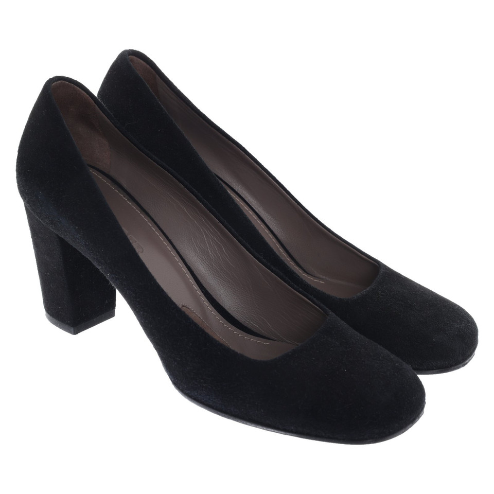 Jil Sander Pumps/Peeptoes aus Leder in Schwarz