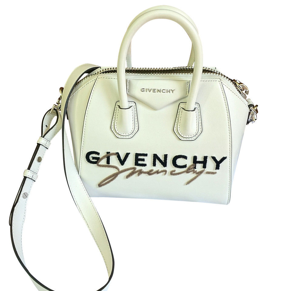 Givenchy Antigona Medium in Pelle in Bianco