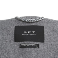 Set Coat in grey