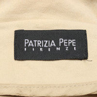 Patrizia Pepe Jacke/Mantel in Beige