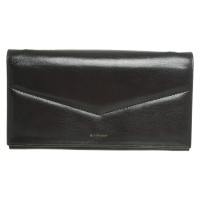 Givenchy Wallet on Chain aus Leder in Schwarz