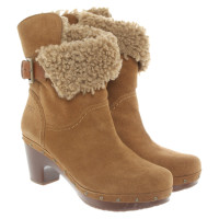 Ugg Australia Ankle boots Leather in Ochre