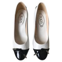 Tod's pumps in two colors
