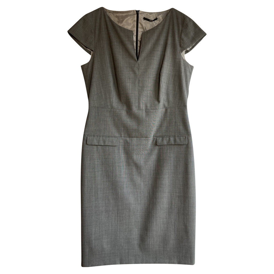 Hugo Boss Kleid aus Wolle in Grau