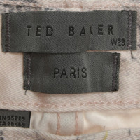 Ted Baker Jeans con i modelli