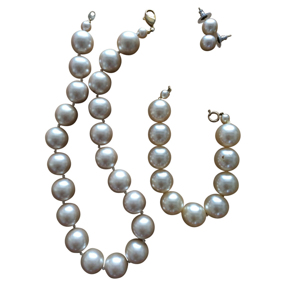 16 R Firenze Schmuck-Set aus Perlen in Weiß