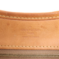 Louis Vuitton Handtasche aus Canvas in Braun