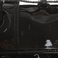 Fendi Handtasche aus Lackleder in Schwarz