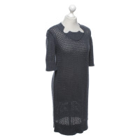 Closed Dress with lace pattern