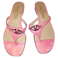 Valentino Garavani Sandalen aus Leder in Rosa / Pink