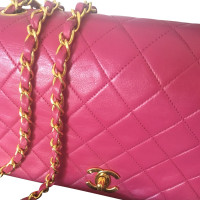 Chanel Flap Bag Leather in Fuchsia