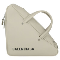 Balenciaga Triangle Duffle Bag aus Leder in Grau