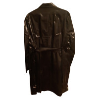 Burberry Jacke/Mantel aus Lackleder in Schwarz