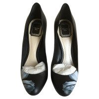 Christian Dior pumps with print