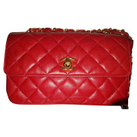 Chanel Classic Flap Bag New Mini en Cuir en Rouge