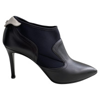 Pollini Pumps/Peeptoes en Cuir en Noir