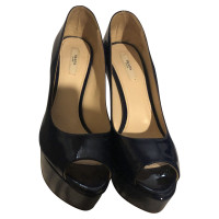 Prada Pumps/Peeptoes Patent leather in Blue