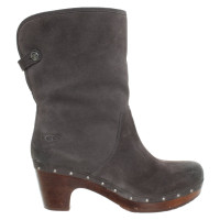 Ugg Australia Stiefeletten aus Wildleder in Grau