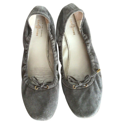 Carshoe Slipper/Ballerinas aus Leder in Grau