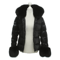 Moncler Steppjacke mit Pelzbesatz