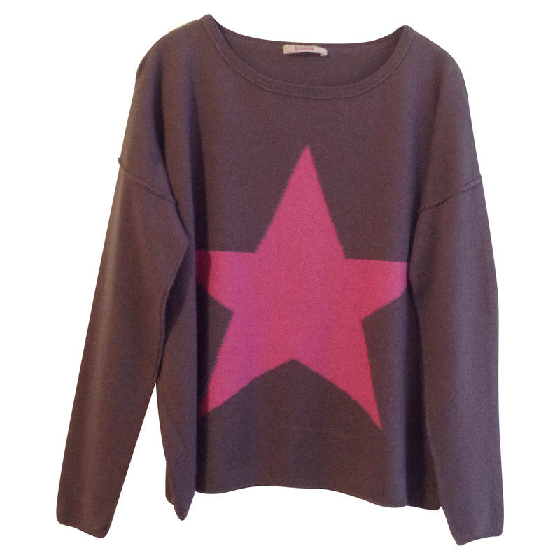 Bloom Sweater with star