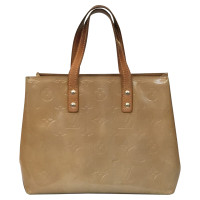Louis Vuitton Reade PM Patent leather in Ochre