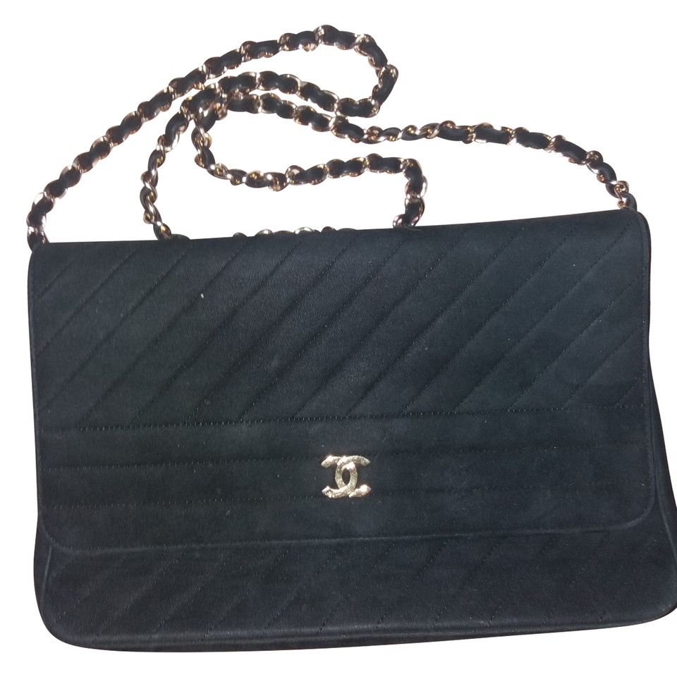 Chanel Flap Bag aus Wildleder in Schwarz