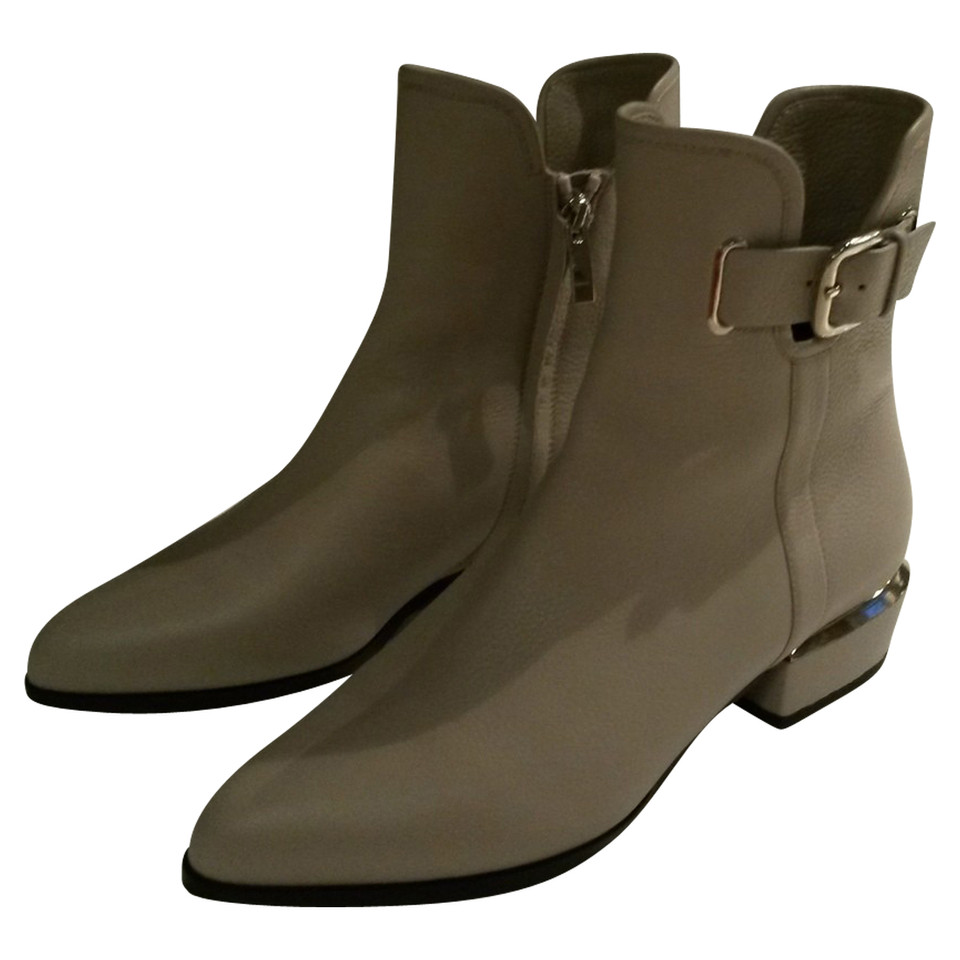 Laurèl Boots in Grey