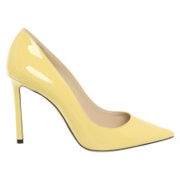 Jimmy Choo Pumps/Peeptoes aus Lackleder in Gelb