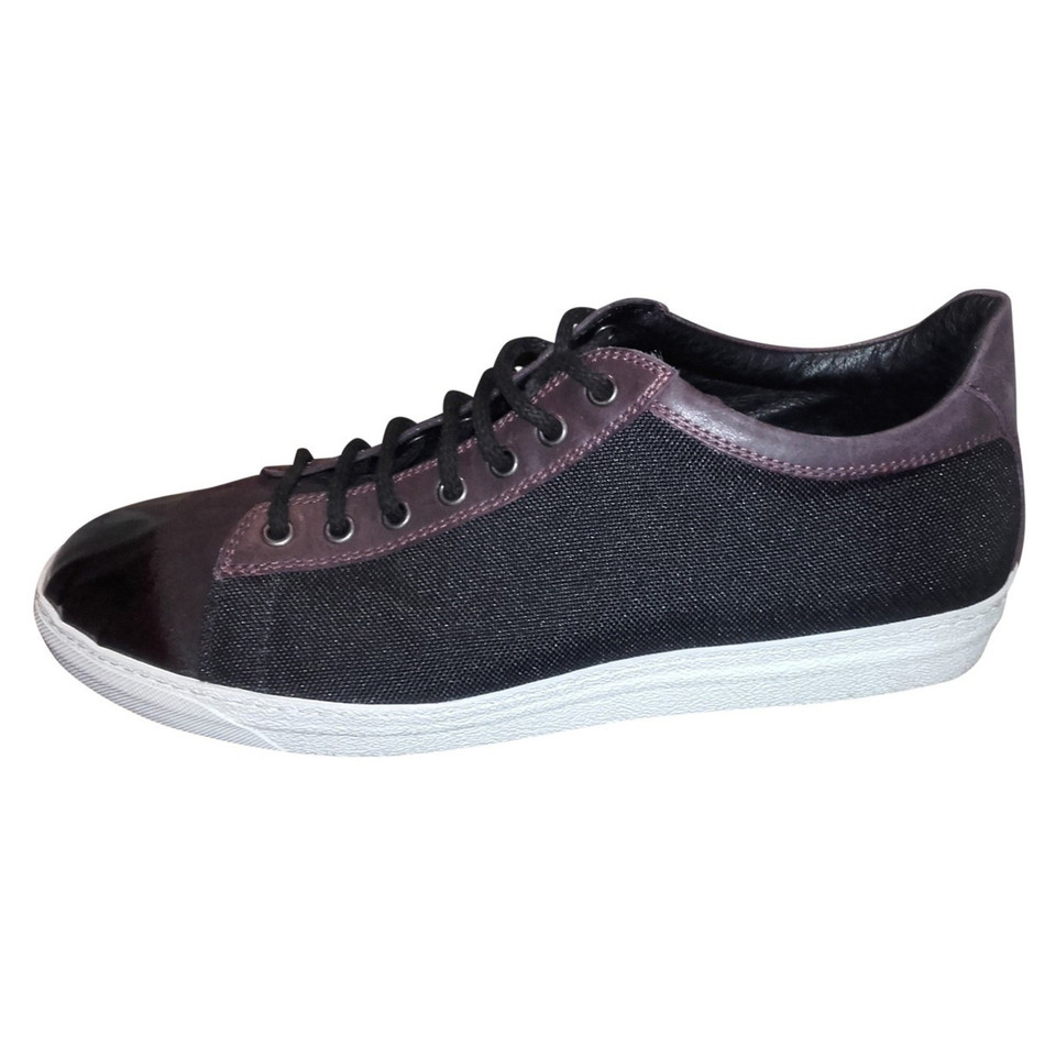 Alexander McQueen Nero liscio Trainer