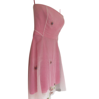 Emporio Armani Kleid aus Seide in Nude