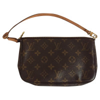 Louis Vuitton Pochette Accessoires aus Canvas in Braun