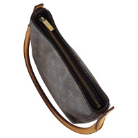 Louis Vuitton Looping MM24 Canvas in Bruin