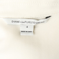 Diane Von Furstenberg Vestono di bianco