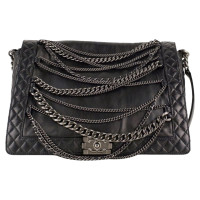 Chanel Boy Bag Leather in Black