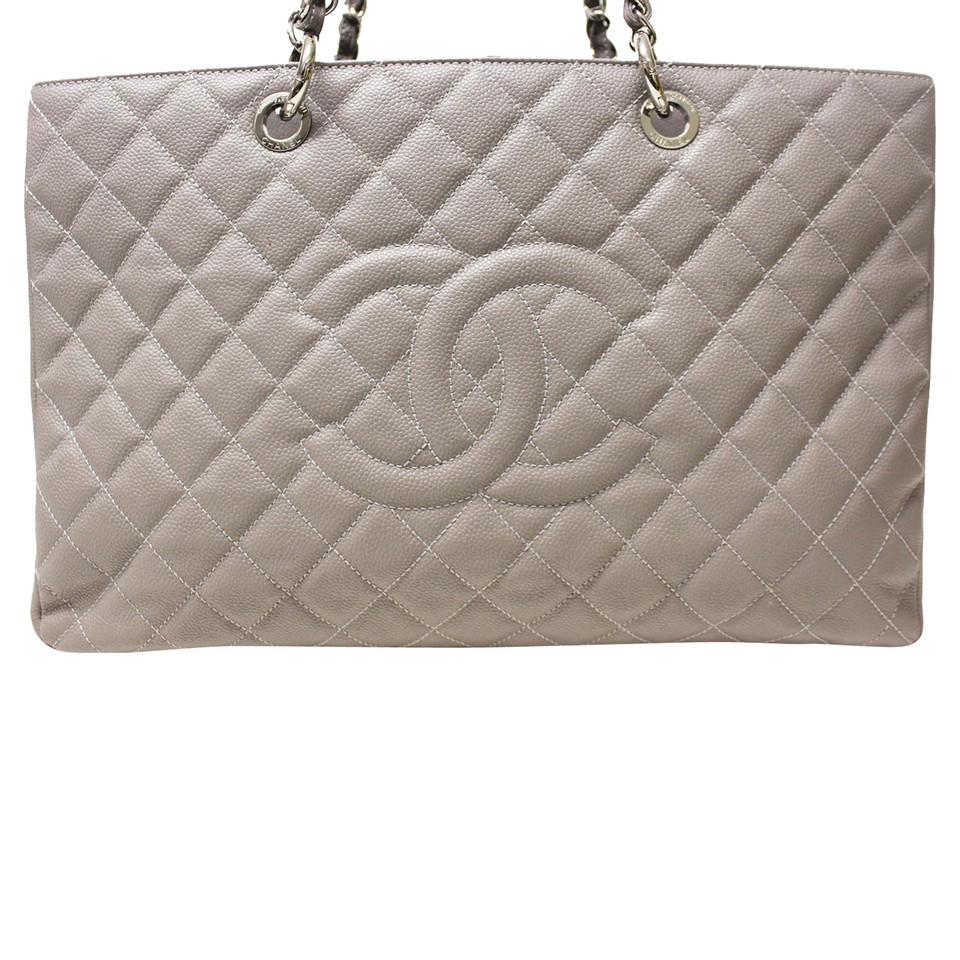 Chanel Shopping Tote aus Leder in Grau