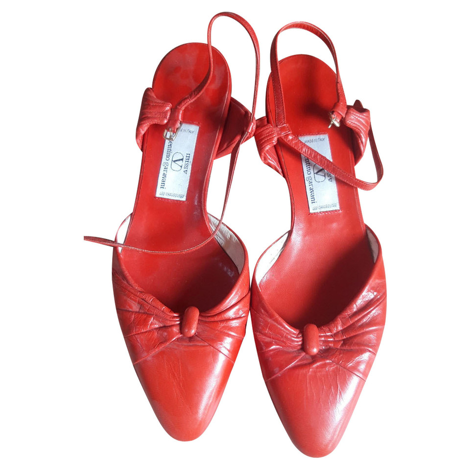 Valentino Garavani Sandalen aus Leder in Rot