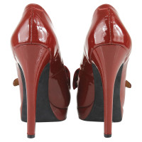 Kenzo burgundy patent leather round toe pumps