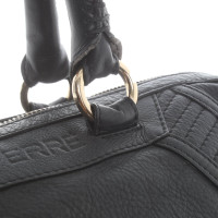Ferre Handtasche aus Leder in Schwarz