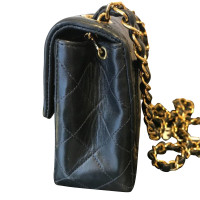 Chanel Classic Flap Bag New Mini in Pelle in Nero