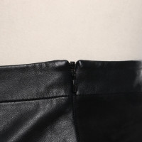 Hugo Boss Jupe en cuir noire