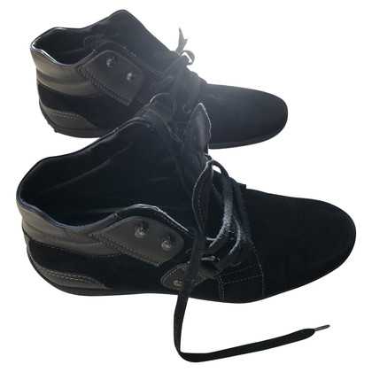 Tod's Sneakers Alte in Pelle in Nero