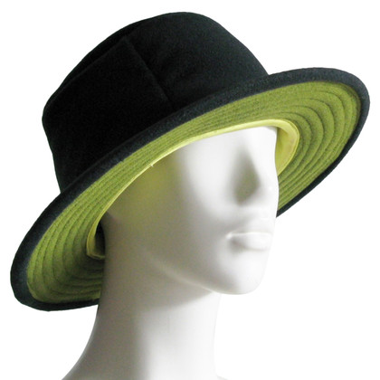 Giorgio Armani Hat/Cap Wool in Green