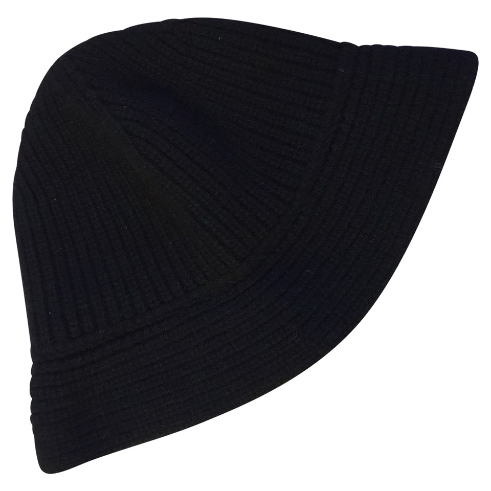SoSue Hat/Cap in Black